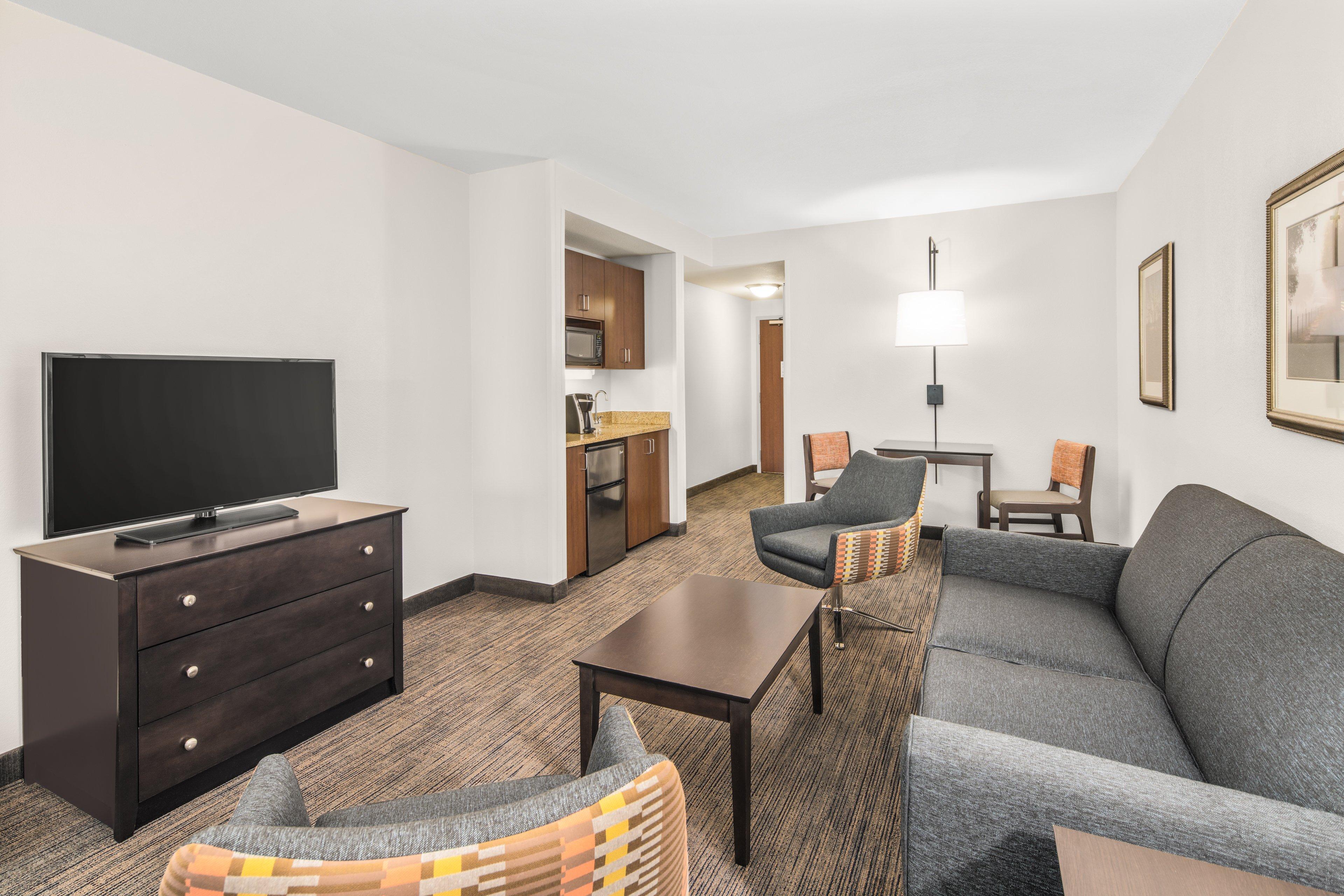 Holiday Inn Express & Suites Wilmington-Newark By Ihg Экстерьер фото