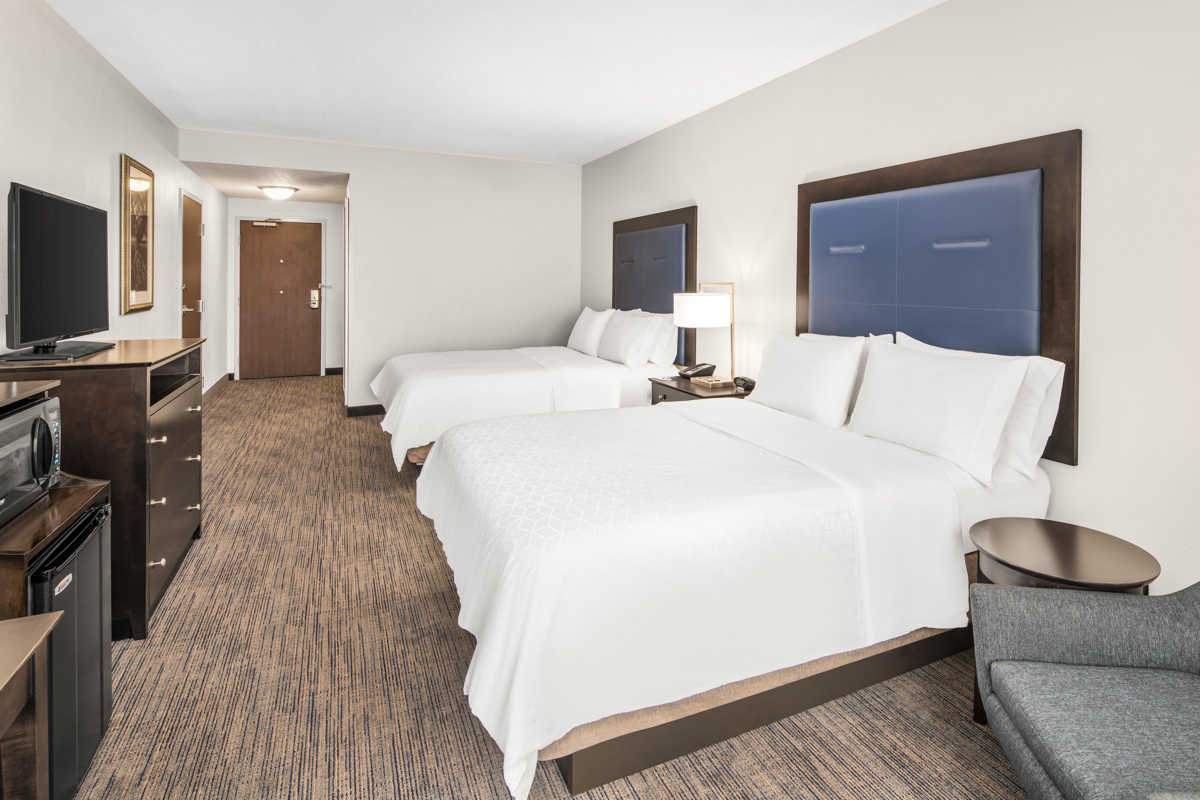 Holiday Inn Express & Suites Wilmington-Newark By Ihg Экстерьер фото