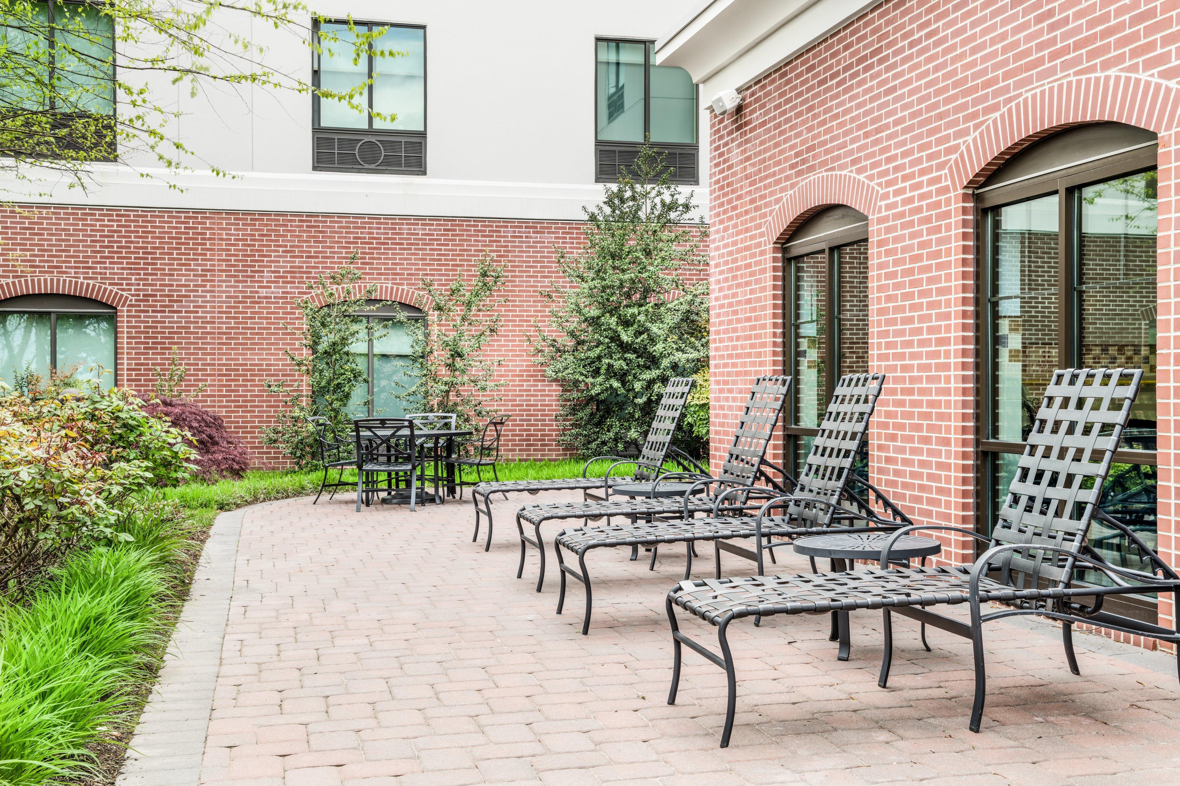 Holiday Inn Express & Suites Wilmington-Newark By Ihg Экстерьер фото