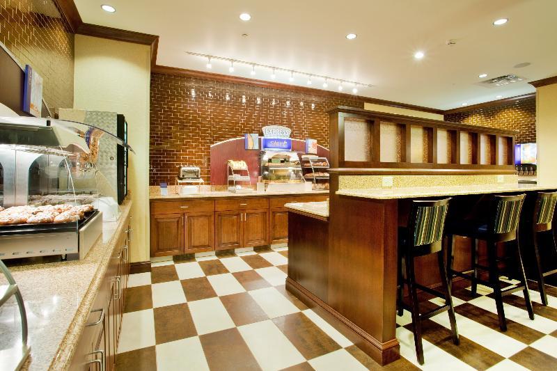 Holiday Inn Express & Suites Wilmington-Newark By Ihg Ресторан фото