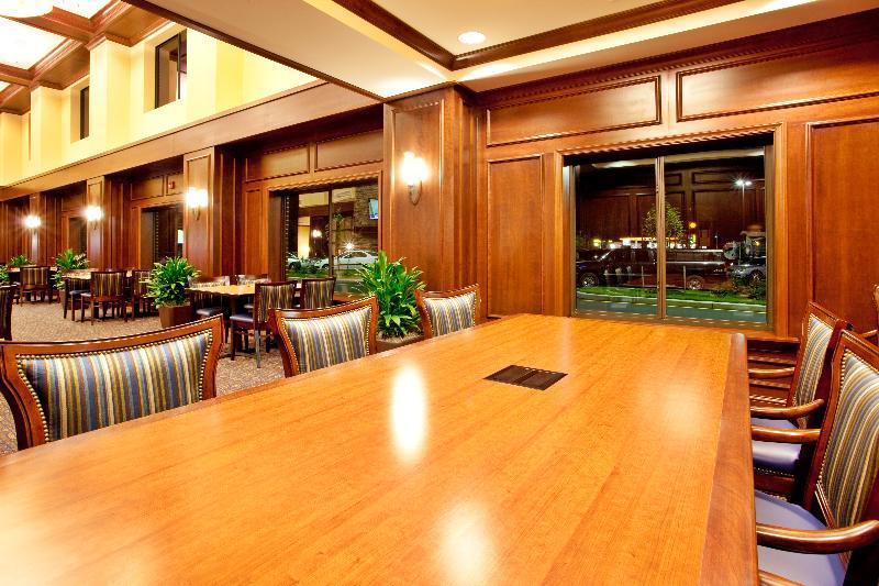 Holiday Inn Express & Suites Wilmington-Newark By Ihg Ресторан фото